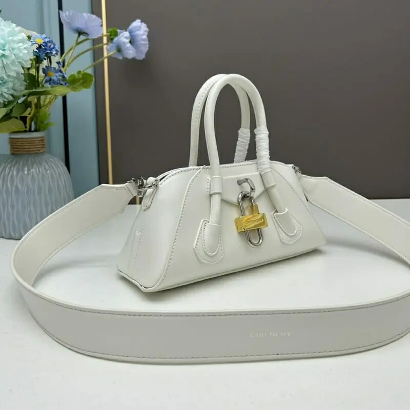 givenchy aaa qualite sac a main  pour femme s_1126b361